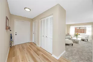 14012 Cascade Ln, Tampa, FL 33618 - Photo 5