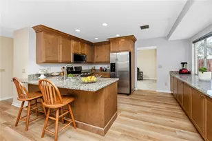 14012 Cascade Ln, Tampa, FL 33618 - Photo 9