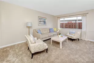 14012 Cascade Ln, Tampa, FL 33618 - Photo 7