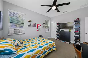 827 12th Ave S, Saint Petersburg, FL 33701 - Photo 23