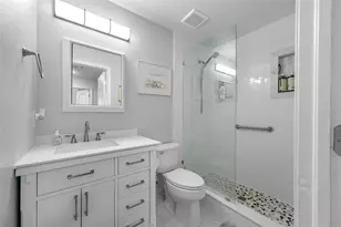 827 12th Ave S, Saint Petersburg, FL 33701 - Photo 31