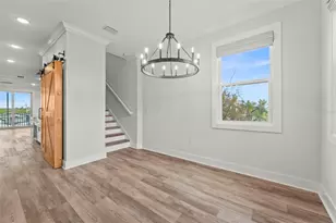 1299 Savona Dr NE, Saint Petersburg, FL 33702 - Photo 17