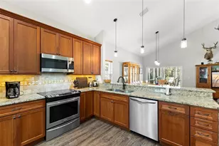 1703 Bayhill Dr, Oldsmar, FL 34677 - Photo 9