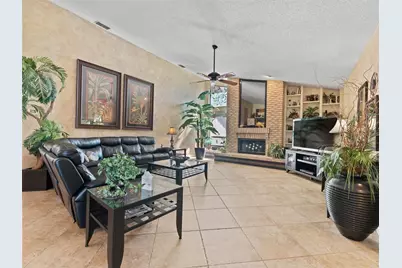 4830 Longwater Way, Tampa, FL 33615 - Photo 25
