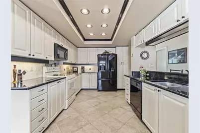 4830 Longwater Way, Tampa, FL 33615 - Photo 15