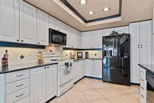 4830 Longwater Way, Tampa, FL 33615 - Photo 17
