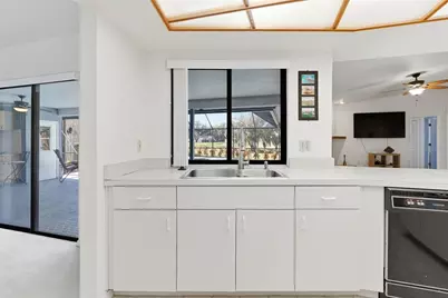 3916 Cedar Cay Circle, Valrico, FL 33596 - Photo 21