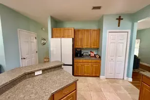 1628 Curry St, Brandon, FL 33510 - Photo 11