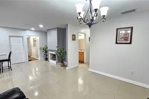 2301 E Colby Ln, Tampa, FL 33612 - Photo 7