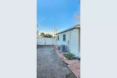 2301 E Colby Lane, Tampa, FL 33612 - Photo 31