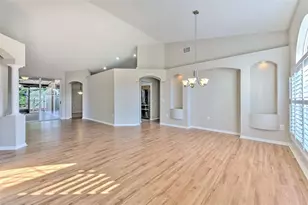 4719 Portobello Cir, Valrico, FL 33596 - Photo 9