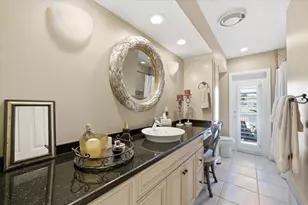 10705 Carrollwood Dr, Tampa, FL 33618 - Photo 43