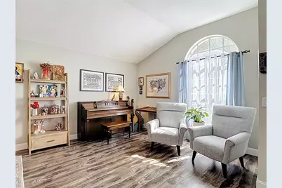 5637 Paddock Trail Drive, Tampa, FL 33624 - Photo 9