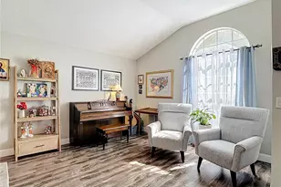 5637 Paddock Trail Dr, Tampa, FL 33624 - Photo 9