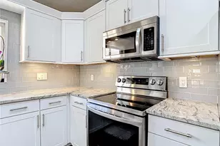 5637 Paddock Trail Dr, Tampa, FL 33624 - Photo 17