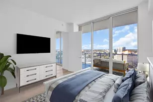 400 Central Ave, Saint Petersburg, FL 33701 - Photo 13