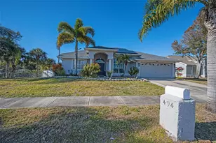 494 Village Dr, Tarpon Springs, FL 34689 - Photo 7