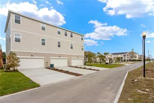 9904 Tate Ln, Tampa, FL 33626 - Photo 3