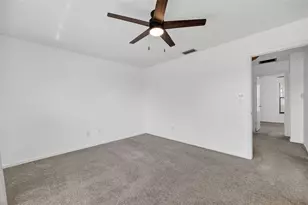 15305 Morning Dr, Lutz, FL 33559 - Photo 23