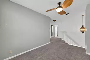 15305 Morning Dr, Lutz, FL 33559 - Photo 11