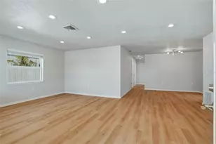 4511 Helena St NE, Saint Petersburg, FL 33703 - Photo 5