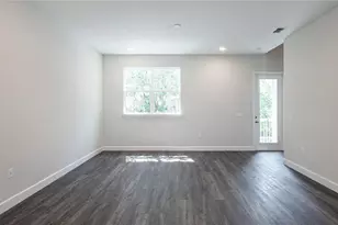 9908 Tate Ln, Tampa, FL 33626 - Photo 5