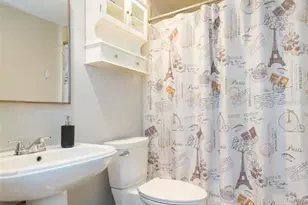 14472 Reuter Strasse Cir, Tampa, FL 33613 - Photo 17