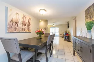 14472 Reuter Strasse Cir, Tampa, FL 33613 - Photo 9