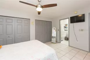 14472 Reuter Strasse Cir, Tampa, FL 33613 - Photo 13