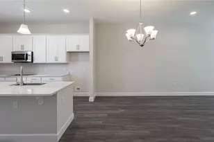 9910 Tate Ln, Tampa, FL 33626 - Photo 11