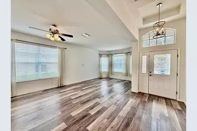 10226 Evergreen Hill Drive, Tampa, FL 33647 - Photo 3