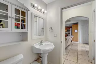 7412 S 33rd Ave S, Tampa, FL 33619 - Photo 21