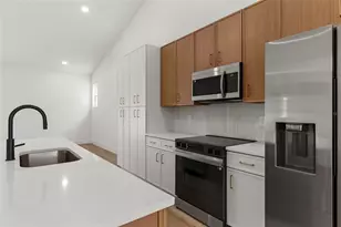 1607 E Ida St, Tampa, FL 33610 - Photo 9