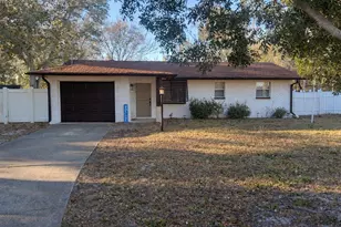 2806 St Croix Dr, Clearwater, FL 33759 - Photo 1