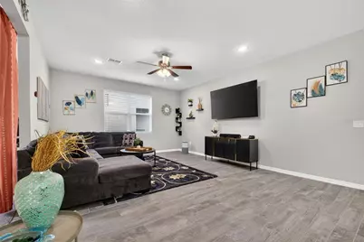 18056 Aero Avenue, Land O Lakes, FL 34638 - Photo 15