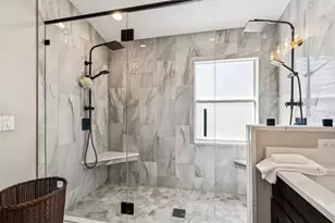 18617 Le Dauphine Pl, Lutz, FL 33558 - Photo 49