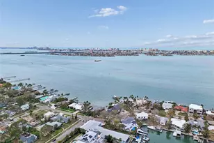 300 Venetian Dr, Clearwater, FL 33755 - Photo 41