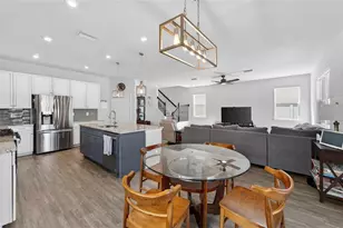 12273 Blue Pacific Dr, Riverview, FL 33579 - Photo 13