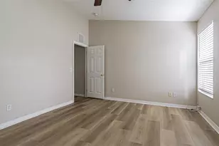 3248 Broken Bow Dr, Land O Lakes, FL 34639 - Photo 15