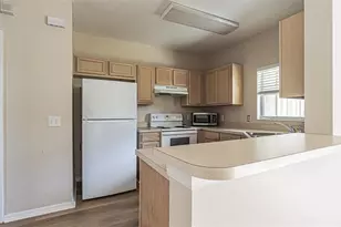 3248 Broken Bow Dr, Land O Lakes, FL 34639 - Photo 7