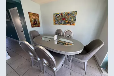 8414 17th Street N, Saint Petersburg, FL 33702 - Photo 15