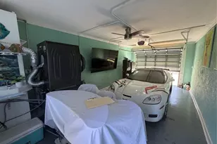 8414 17th St N, Saint Petersburg, FL 33702 - Photo 41