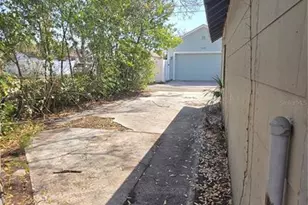 3940 Burlington Ave N, Saint Petersburg, FL 33713 - Photo 23