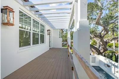 805 17th Avenue NE, Saint Petersburg, FL 33704 - Photo 31