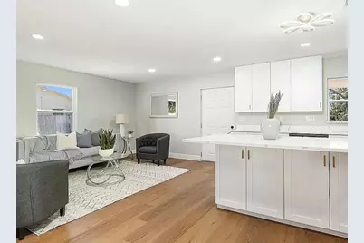 4335 10th Avenue S #A, Saint Petersburg, FL 33711 - Photo 5