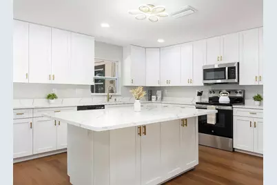 4335 10th Avenue S #A, Saint Petersburg, FL 33711 - Photo 1