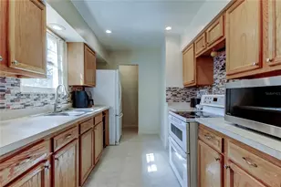 567 Shady Grove Dr, Dunedin, FL 34698 - Photo 7