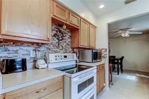 567 Shady Grove Dr, Dunedin, FL 34698 - Photo 11