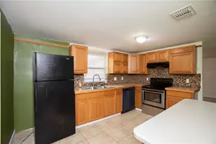 11214 Linden Ln, Port Richey, FL 34668 - Photo 11