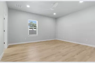 494 39th Avenue N, Saint Petersburg, FL 33703 - Photo 29